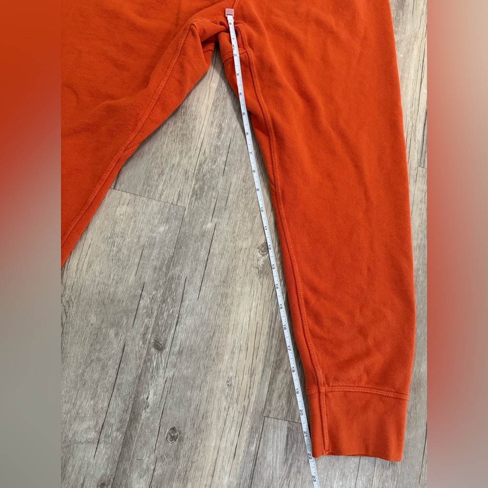 Free city logo Orange sweatpants size Small 3/4 length - Picture 8 of 9
